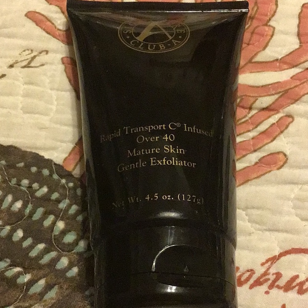 COPY - SCA NWT VITAMIN C GENTLE EXFOLIATING SCRUB FOR MATURE SKIN OVER 40